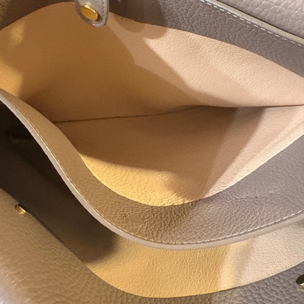 Cuyana 13” System Tote with laptop sleeve and adjustable strap - Picture 8 of 14